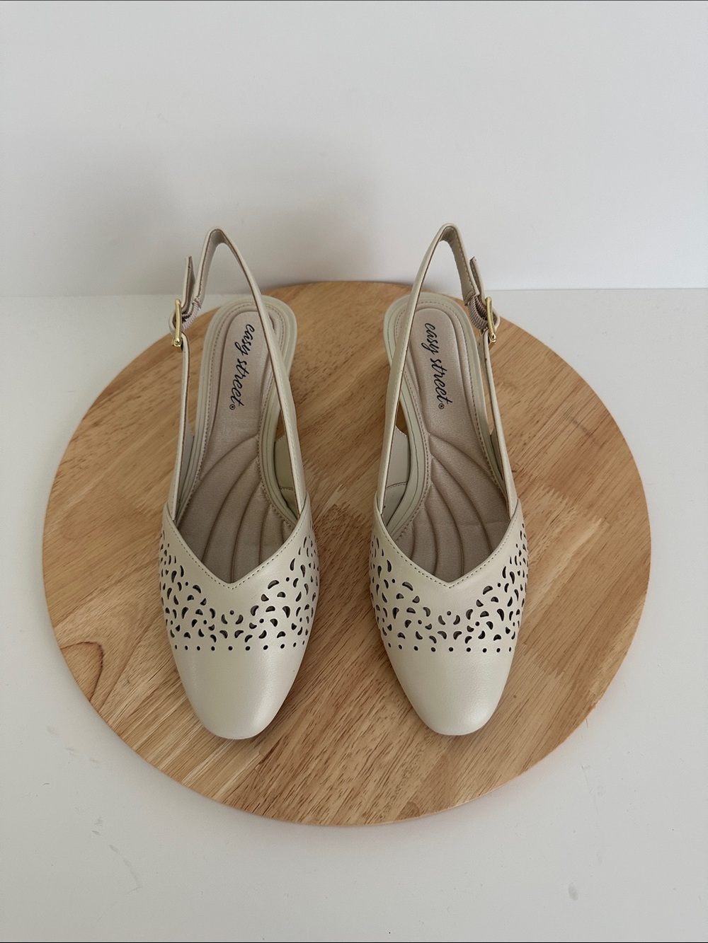 Easy Street Sofie Womens Almond Closed Toe Block Heel Pumps